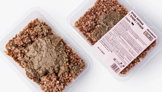 Печень жареная с луком с гречкой