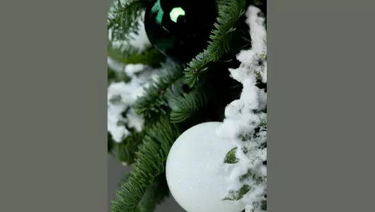 Ёлочка ручной работы, нарядная