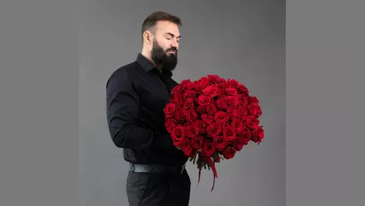 55 красных роз (55 см)