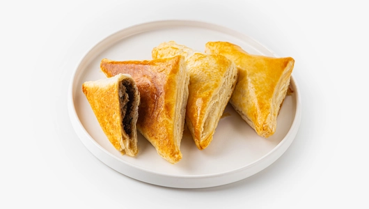 Хачапури мини слоеные с мраморной говядиной, зам.