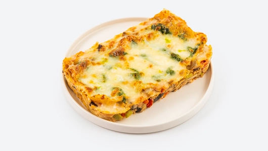 Лазанья овощная с соусом песто Лазанья овощная с соусом песто