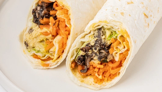 Сэндвич ролл "Вегетарианский" с&nbsp;хумусом