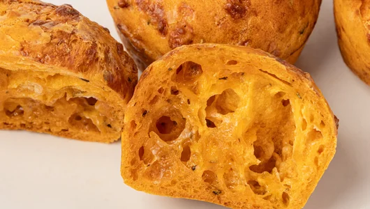 Булочка сырная с&nbsp;томатами и&nbsp;травами без&nbsp;глютена зам. 3 шт