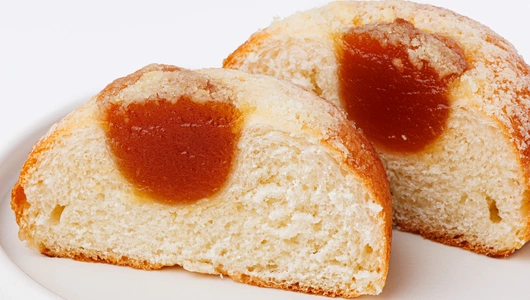 Булочка "Домашняя" с яблочным джемом