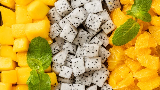 Фруктовый микс (манго, питахайя, апельсин)