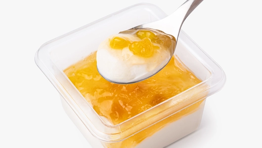 Сыр мягкий "Нуаж Бланк" с&nbsp;топпингом из&nbsp;манго, 110 г