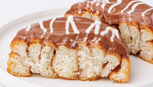 Улитка "Чизбон" с шоколадным кремом