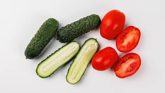 Ассорти овощное (томаты сливка и огурчики), 450 г