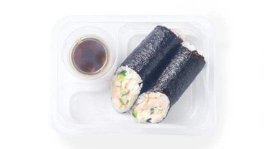 Ролл нори с креветкой и огурцом