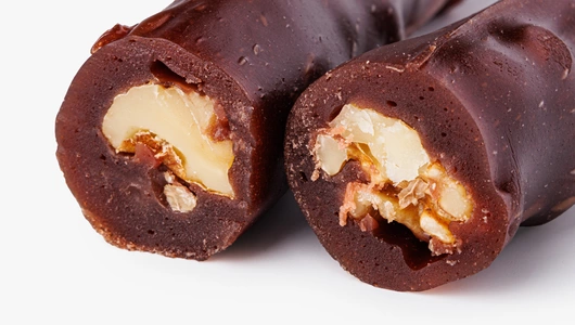 Чурчхела вишневая с&nbsp;грецким орехом