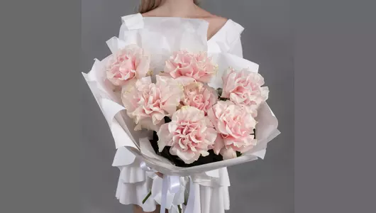 Букет из&nbsp;7 розовых, французских роз FMART by flowwow