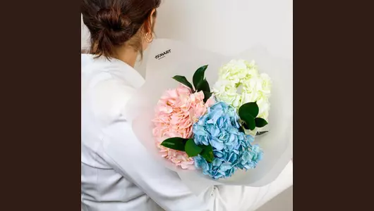 Авторский букет «Летняя свежесть» из&nbsp;гортензий FMART by flowwow