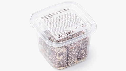 Десерт шоколадный с&nbsp;кусочками печенья и&nbsp;миндаля