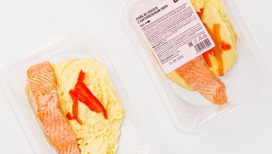 Стейк из лосося с картофельным пюре