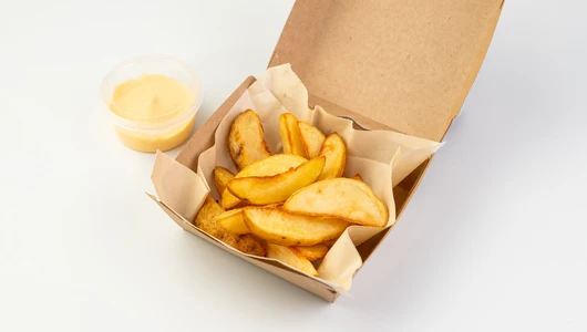 Картофельные дольки с&nbsp;сырным соусом