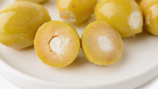 Антипасти оливки с&nbsp;мягким сыром 150 г