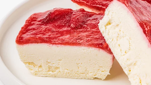 Запеканка творожная с&nbsp;клубникой, зам.