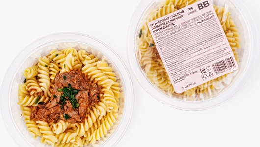 Паста Фузилли с&nbsp;томленой говядиной и&nbsp;сливочным соусом Демиглас