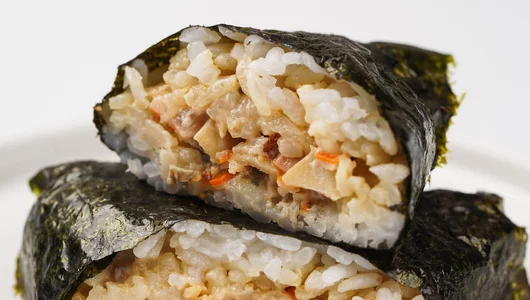 Онигири с филе угря