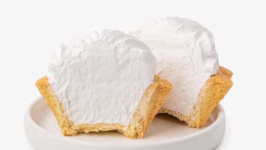 Корзиночка с&nbsp;белковым кремом (без начинки)