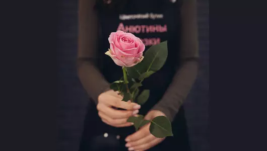 Букет из&nbsp;21 розы Вэм (50см)