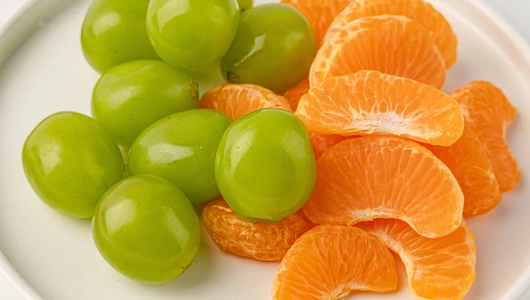 Фруктовый микс (виноград, мандарин), 250 г