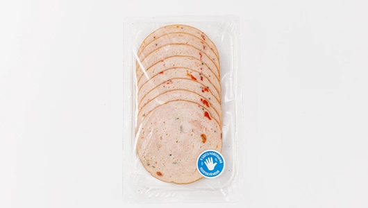 Рулет из куриной грудки с вялеными томатами в/к нарезка 100 г Рулет из куриной грудки с вялеными томатами в/к нарезка 100 г