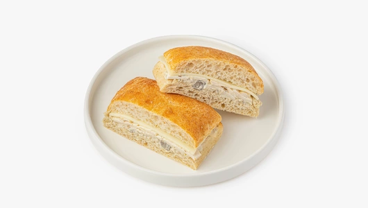 Чиабатта с&nbsp;курицей, грибами и&nbsp;моцареллой