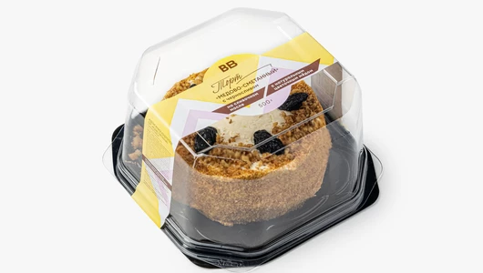 Торт "Медово-сметанный" с&nbsp;черносливом