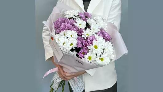 Букет из&nbsp;кустовых хризантем FMART by flowwow