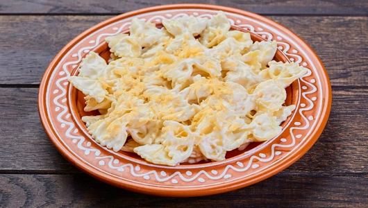 Макароны с сырным соусом