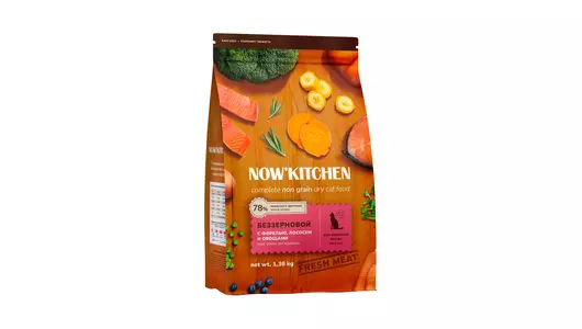 NOW'KITCHEN Полнорационный беззерновой сухой корм для взрослых кошек с форелью, лососем и овощами, 1.36кг