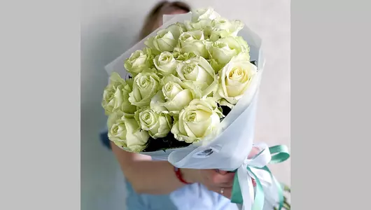 Букет 15 белых роз Аваланж FMART by flowwow