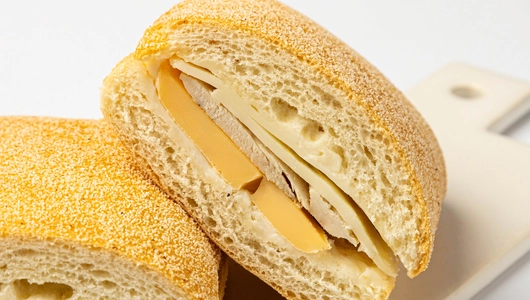 На гриле: Сэндвич "Нежный" с курицей, омлетом и моцареллой