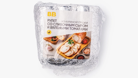 Рулет из&nbsp;куриной грудки со сливочным сыром и&nbsp;вялеными томатами