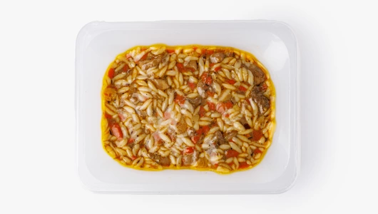 Плов из орзо с курицей