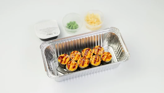 Маки ролл запеченный с&nbsp;авокадо и&nbsp;сыром