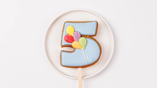 Пряник имбирный "1 сентября" на палочке Пряник имбирный "1 сентября" на палочке