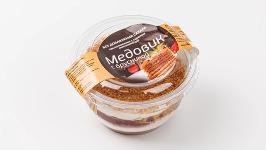Десерт в банке "Медовик с брусникой", кафе