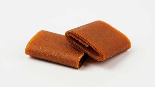 Подарочная открытка-раскраска с пастилой и карандашами (Рисунок с видом пингвина)