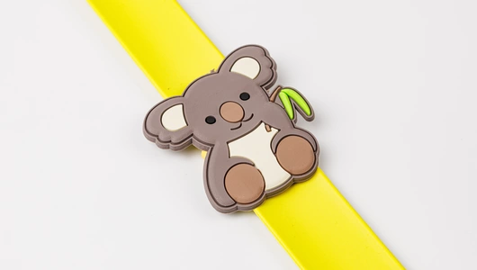 Слэп-браслет с фигуркой, в ассортименте