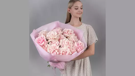 Букет из&nbsp;15 розовых, французских роз FMART by flowwow