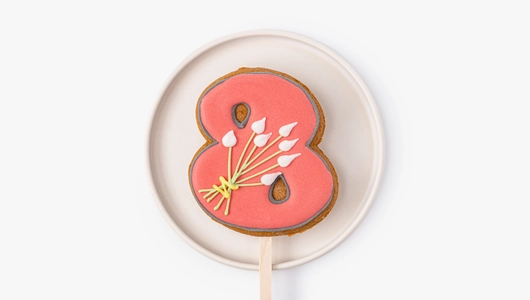 Пряник имбирный "8 марта" на&nbsp;палочке, 1 шт.