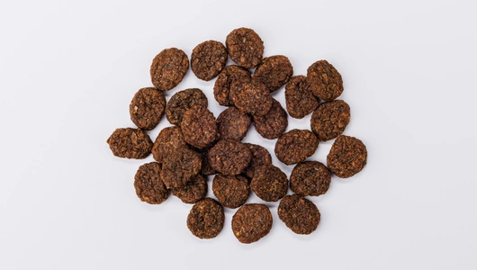 Лакомство для кошек "Сельдь с кошачьей мятой и спирулиной" Лакомство для кошек "Сельдь с кошачьей мятой и спирулиной"