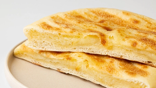 Лепешка с&nbsp;сулугуни на&nbsp;гриле, кафе регионы