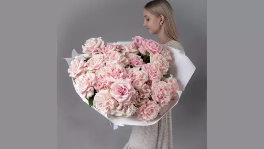 Букет из&nbsp;25 розовых, французских роз FMART by flowwow