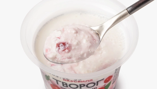 Творог со сливками "Вишня" 5%