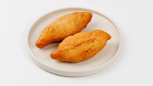 Пирожки жареные с капустой и грудинкой, 2 шт Пирожки жареные с капустой и грудинкой, 2 шт