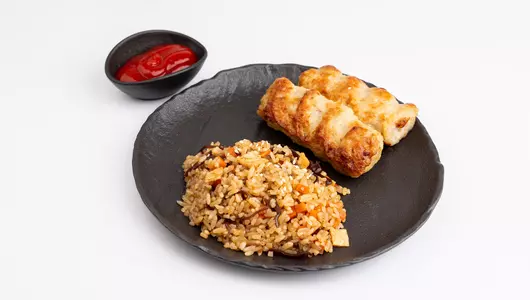 Бейби-кебаб из курицы с жареным рисом