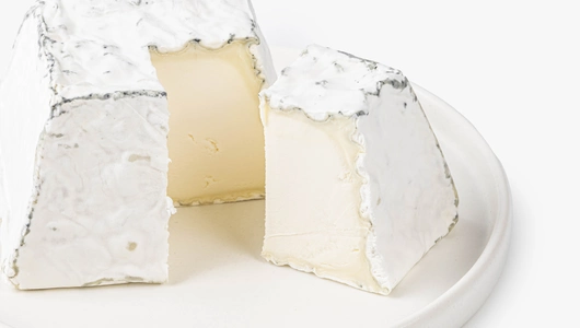 Сыр "Валансе" с белой плесенью в золе, 150 г